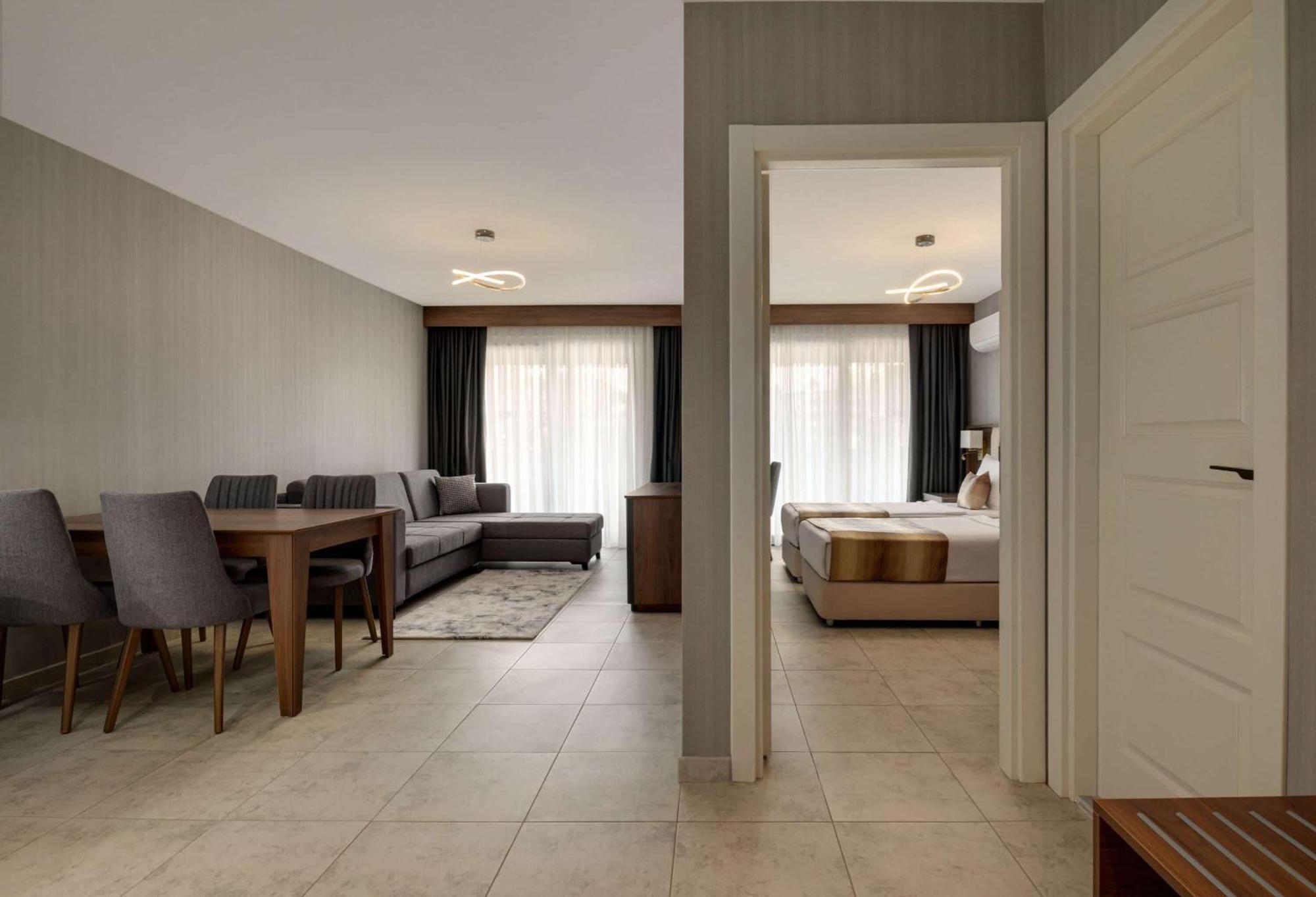 Days Inn By Wyndham Alanya Exterior foto
